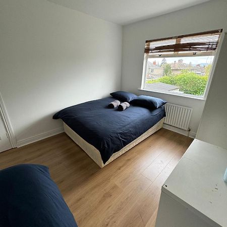 Nice Triple Room At 2 Iveragh Rd-6 Dublin Exterior photo